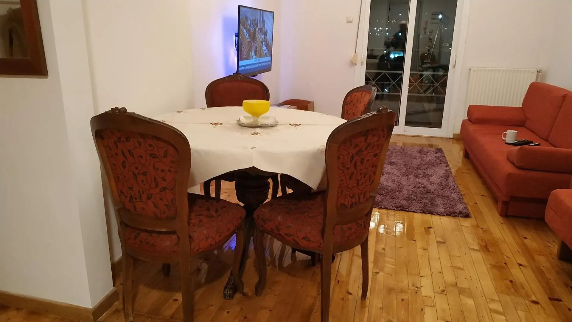 Atelier Poly - Two Bedroom Apartment For 5 Persons -50M To Metro Sintrivani Station- 6Th Floor Plain View - Center - Thessaloniki